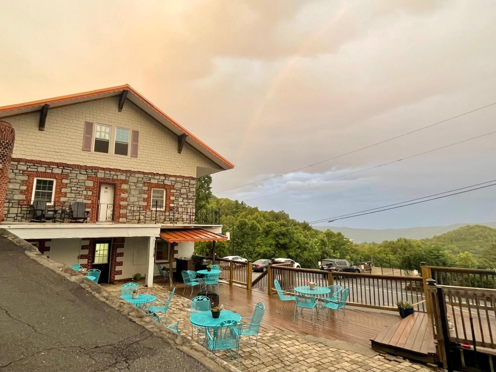 Skyline Village Inn Spruce Pine Exterior foto